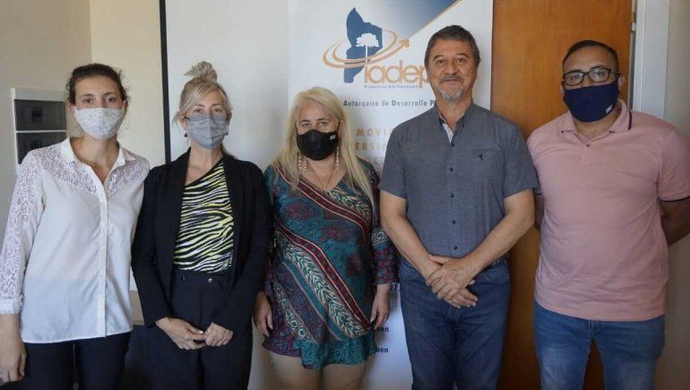 Senillosa acordó la apertura de una oficina del IADEP