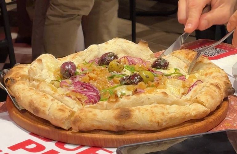 Almacén de Pizzas llega a Neuquén: INVERPAT transforma una esquina histórica en el nuevo polo gastronómico de la ciudad