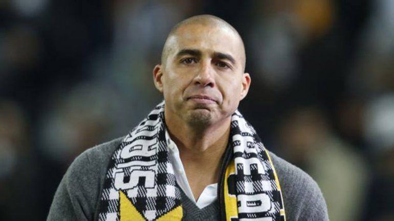El escándalo de Trezeguet: dio positivo de alcoholemia, fue detenido e insultó a la Policía