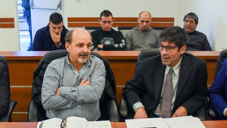 Cueva de alcohol: los acusados están muy complicados