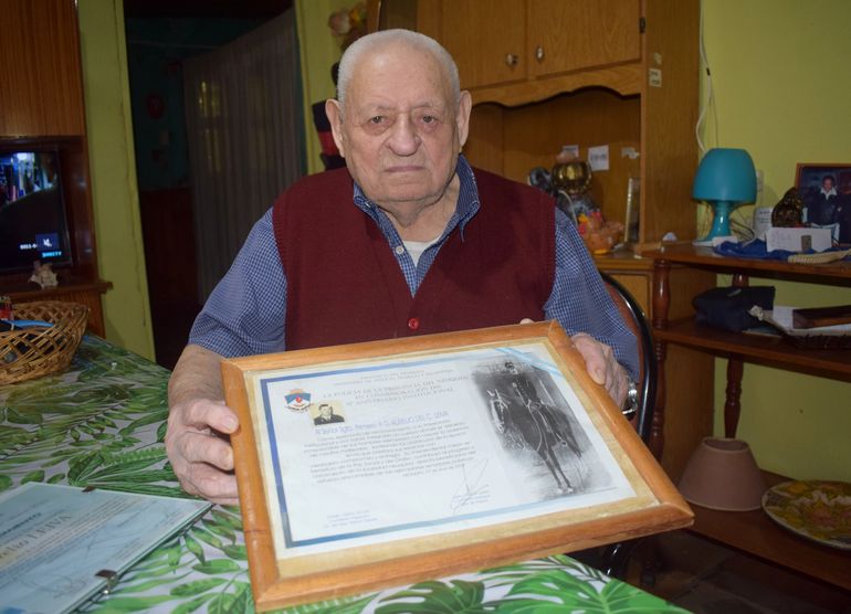 Don Leiva, el policía bravo que andaba a caballo en el viejo Neuquén