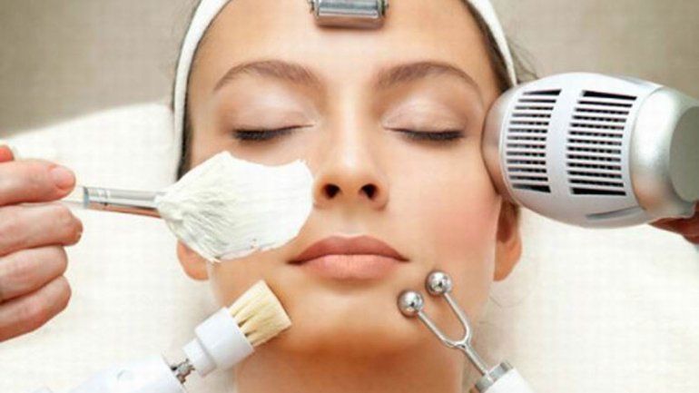 Quieren regular la actividad de las cosmetólogas para garantizar la salud de los clientes