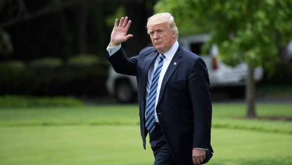 Acusan a Trump de revelar secretos a Rusia