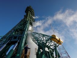 La NASA descubrió una reserva de oro de más de 20 millones de toneladas disuelta en los océanos. La NASA descubrió una reserva de oro de más de 20 millones de toneladas disuelta en los océanos.