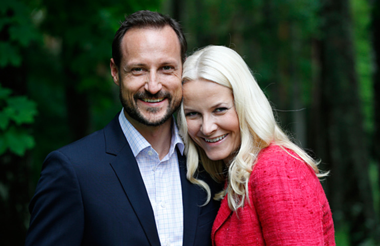 El príncipe heredero Haakon y su esposa Mette-Marit El príncipe heredero Haakon y su esposa Mette-Marit