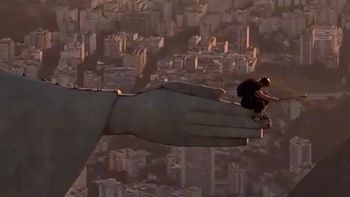 rio de janeiro: se trepo a las manos del cristo redentor y salto en paracaidas rio de janeiro: se trepo a las manos del cristo redentor y salto en paracaidas