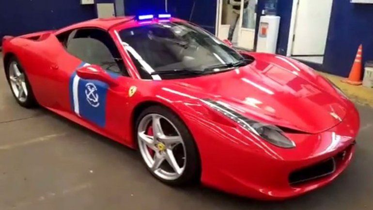 Prefectura Naval incorporó una Ferrari que pertenecía a un empresario preso