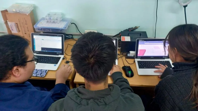 Estudiantes de Zapala crean una app para sentirse seguros: cómo funciona