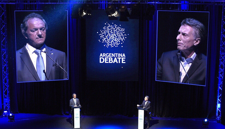 En 2015, Daniel Scioli y Mauricio Macri estrenaron la modalidad del debate entre los dos candidatos más votados de cara al balotaje.