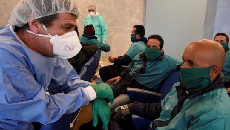 Alarma en Cuba: casi 100 médicos están contagiados