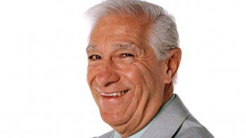 Enrique Macaya MárquezPeriodista. Récord de mundiales. Enrique Macaya MárquezPeriodista. Récord de mundiales.
