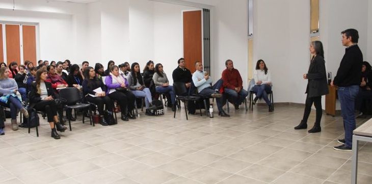 El programa cuenta con una carga horaria aproximada de 60 horas. Foto: gentileza El programa cuenta con una carga horaria aproximada de 60 horas. Foto: gentileza
