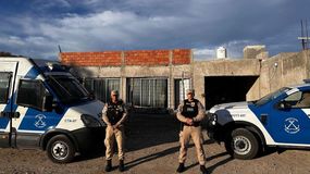 El allanamiento se realizó esta mañana a las 11:15 en la vivienda de los empleadores. | LM Neuquen El allanamiento se realizó esta mañana a las 11:15 en la vivienda de los empleadores.