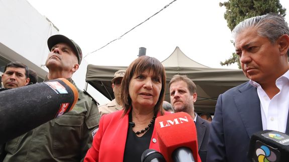 Patricia Bullrich arribará este lunes a Neuquén a la zona de los incendios forestales.