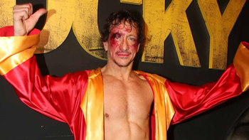 la emotiva imagen de nico vazquez con un nino en el cierre de rocky la emotiva imagen de nico vazquez con un nino en el cierre de rocky