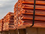 Chile lidera exportaciones globales de cobre y litio.