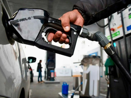 Surtidores YPF listos para reducción promedio esta semana en todo el país Surtidores YPF listos para reducción promedio esta semana en todo el país