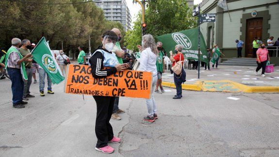 El inicio del ciclo lectivo con paro y falta de personal en escuelas