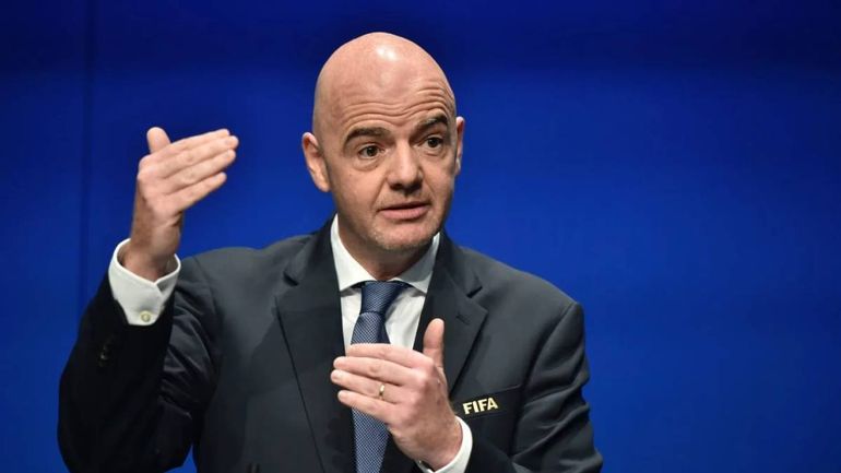 Graves disturbios: Infantino y Conmebol advierten sobre sanciones a Independiente y Universidad de Chile