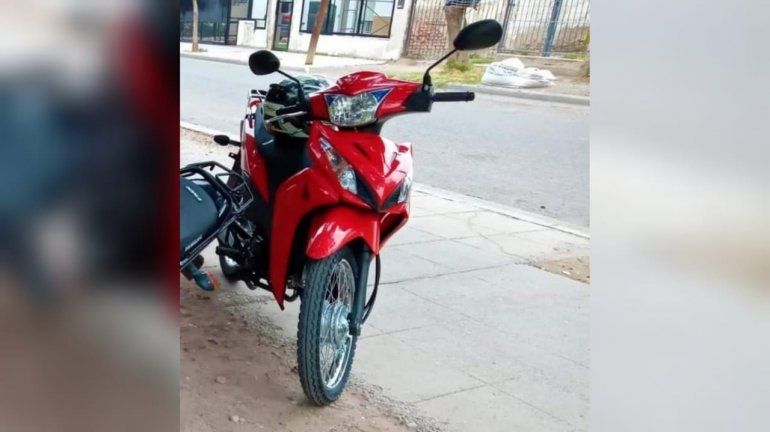 Violento asalto: la bajaron de una patada y le robaron todo