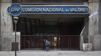 anuncian mas cepo para operar con dolares financieros anuncian mas cepo para operar con dolares financieros