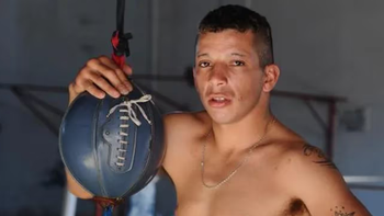 un campeon de boxeo golpeo brutalmente a su ex hasta fracturarle la mandibula un campeon de boxeo golpeo brutalmente a su ex hasta fracturarle la mandibula