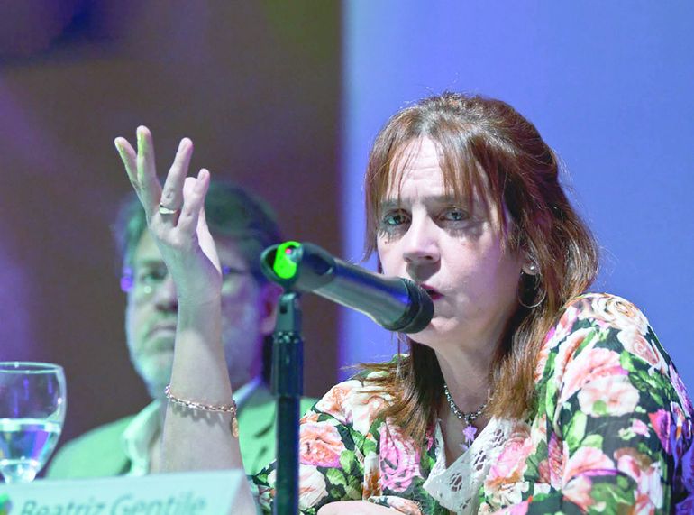 Beatriz Gentile, rectora de la UNCo. Beatriz Gentile, rectora de la UNCo.