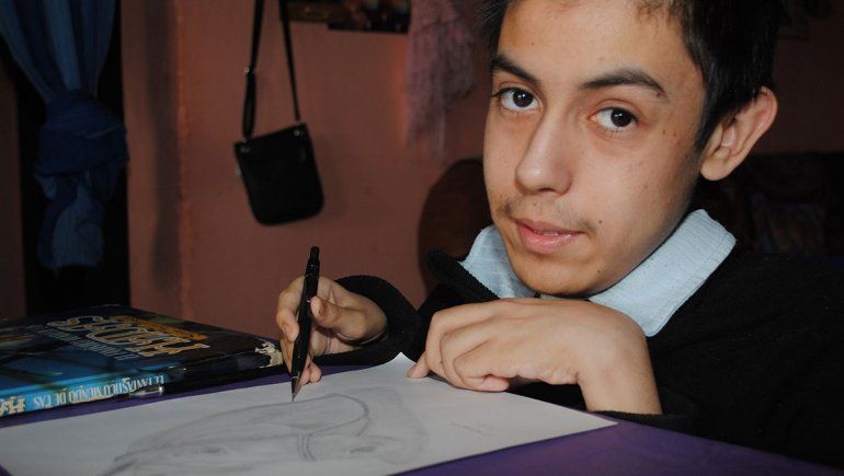 Iván, el chico que desafía la enfermedad a puro talento