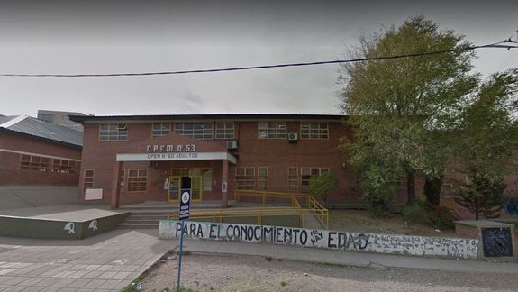 Alarma en una escuela neuquina: estudiantes tiraron gas pimienta en un baño