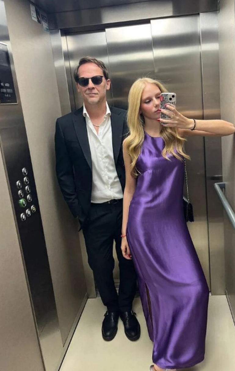 Mía, la hija mayor de Matías Martin y Natalia Graziano, tiene 17 años y está viviendo su primera experiencia sola en Europa.