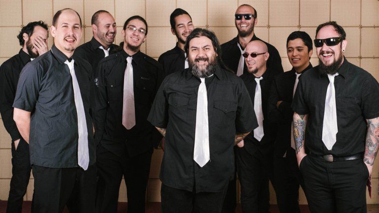 Primera Etapa. La banda se encuentra en un proceso creativo y de experimentación que se da durante los ensayos.