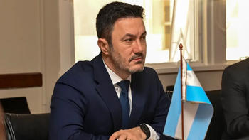 sorpresa en mendoza: luis petri encabezara la lista de diputados de lla y la ucr