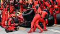otro papelon de ferrari: ¡se olvidaron de colocar un neumatico!