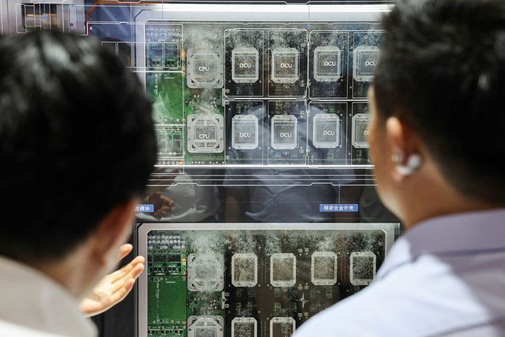 Comunidades cercanas a proyectos de centros de datos ya reportan preocupaciones por el uso del agua y la presión sobre el suministro eléctrico local.