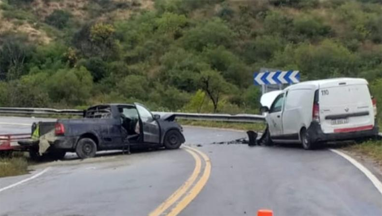 Tremendo: iba en la ruta y grabó su propio choque