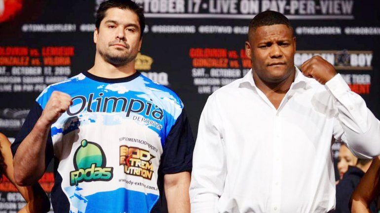 Matías Vidondo y Luis Ortiz hoy se suben a la balanza antes de la pelea de mañana en el Madison Square Garden.