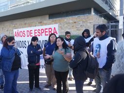Docentes que esperan las casas de la Cooperativa 127 Hectáreas en Ciudad Judicial. Docentes que esperan las casas de la Cooperativa 127 Hectáreas en Ciudad Judicial.