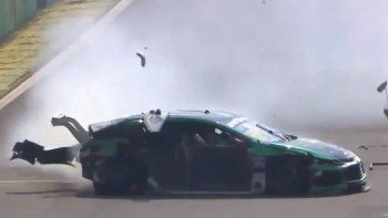 En el siguiente video, mirá cómo fue el accidente que protagonizó Gaetano di Mauro en la segunda carrera del Stock Car en Interlagos.