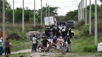 la apunalaron y tiraron su cuerpo en un descampado