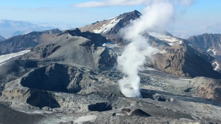 Tres volcanes se encuentran bajo alerta amarilla en Argentina: cuáles son