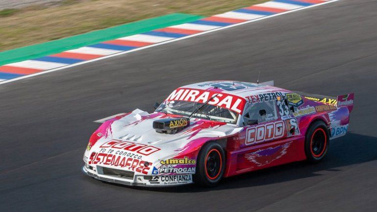 Camilo y Manu salen a  calentar los motores