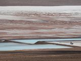 FOTO DE ARCHIVO. Imagen referencial de piscinas de salmuera utilizadas para extraer litio en el Salar del Rincón, en Salta, Argentina. 12 de agosto de 2021. REUTERS/Agustín Marcarián