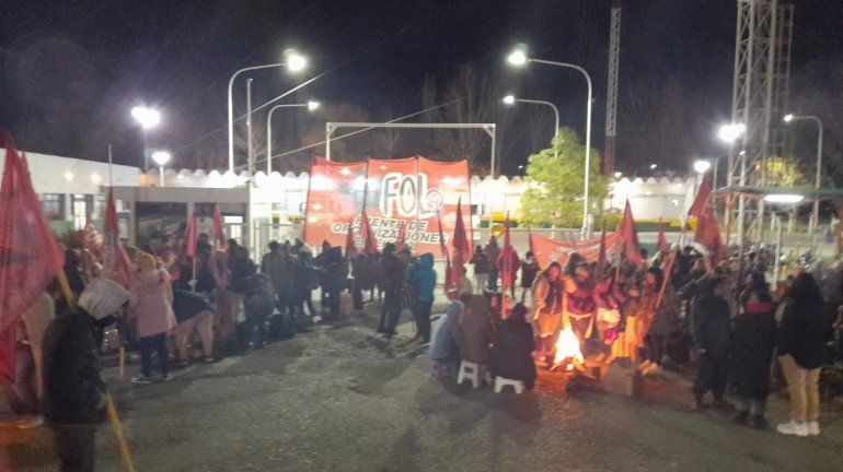 Organizaciones sociales bloquearon accesos a la planta de La Serenísima