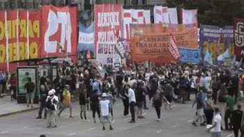 La medida de la CGT se extenderá durante 24 horas. | LM Neuquen La medida de la CGT se extenderá durante 24 horas.