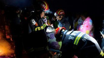 mueren 21 atletas por hipotermia en una carrera de ultrafondo en china mueren 21 atletas por hipotermia en una carrera de ultrafondo en china