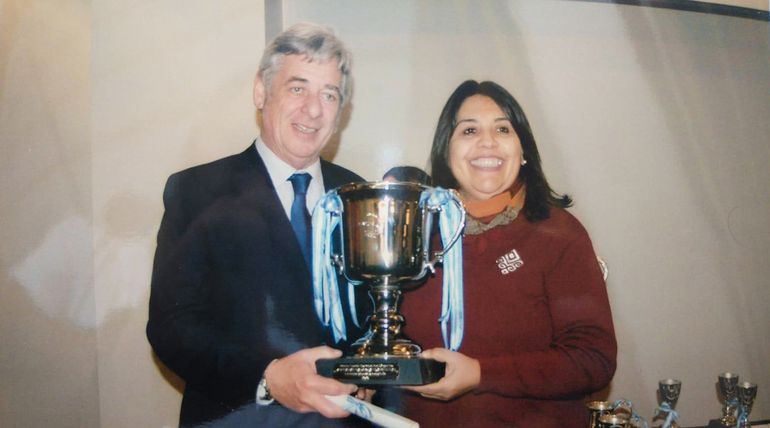 El presidente de la Sociedad Rural Argentina (SRA), Nicolás Franco Pino y la presidenta de Artesanías Neuquinas SEP, Rossana Benigar El presidente de la Sociedad Rural Argentina (SRA), Nicolás Franco Pino y la presidenta de Artesanías Neuquinas SEP, Rossana Benigar