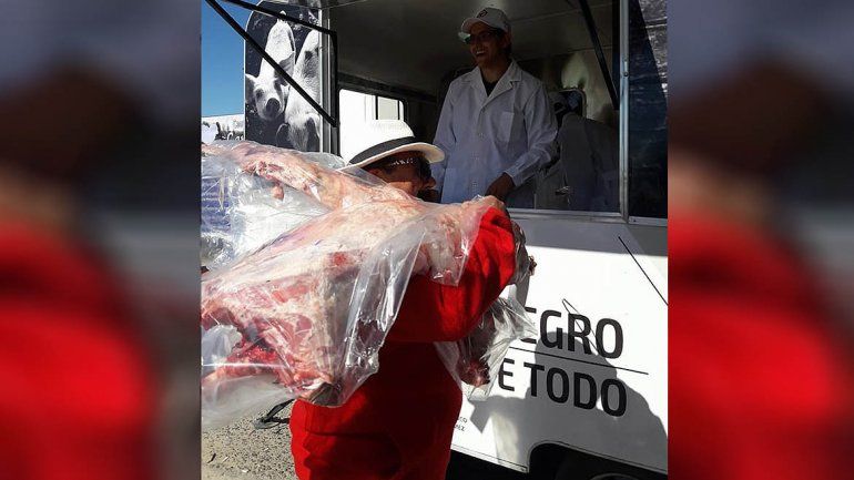 Venderán chivitos y corderos rionegrinos en el Alto Valle para las fiestas