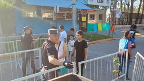 Fiesta de la Confluencia 2025: los elementos más curiosos secuestrados en los controles y cacheos