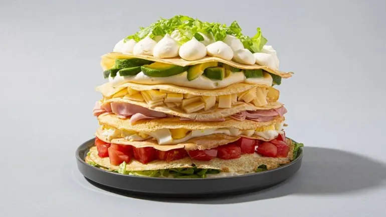 Para la fiestas una opción fácil de hacer y muy rica, torre de panqueques. Para la fiestas una opción fácil de hacer y muy rica, torre de panqueques.