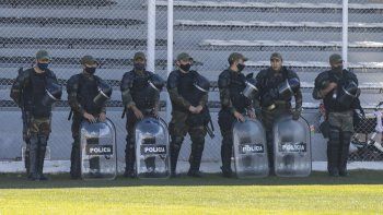 En La Visera se convocaron a más efectivos por un tema de seguridad. En La Visera se convocaron a más efectivos por un tema de seguridad.